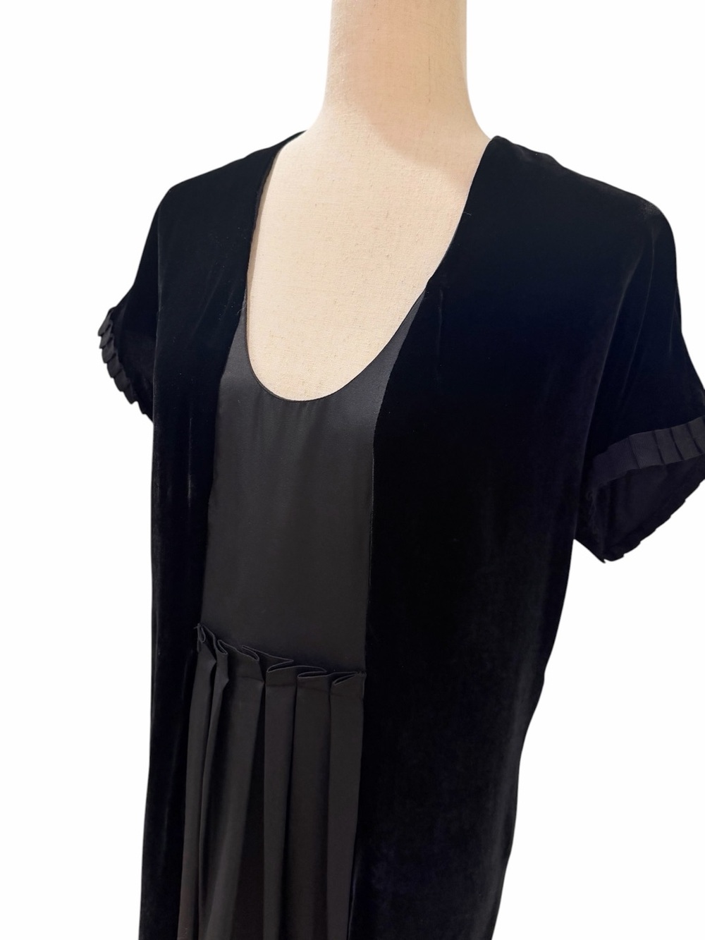 Stella McCartney Black Silk Blend Velvet Pleated Dress IT 40 Y2K Made in Italy